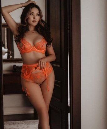 Милана, 23 года, 2 размер груди